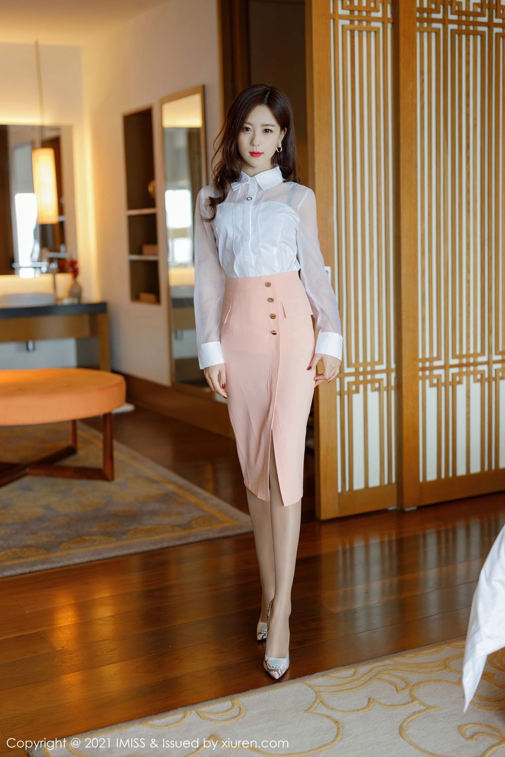 爱蜜社美女模特杨紫嫣Cynthia丝袜美腿&都市丽人性感写真