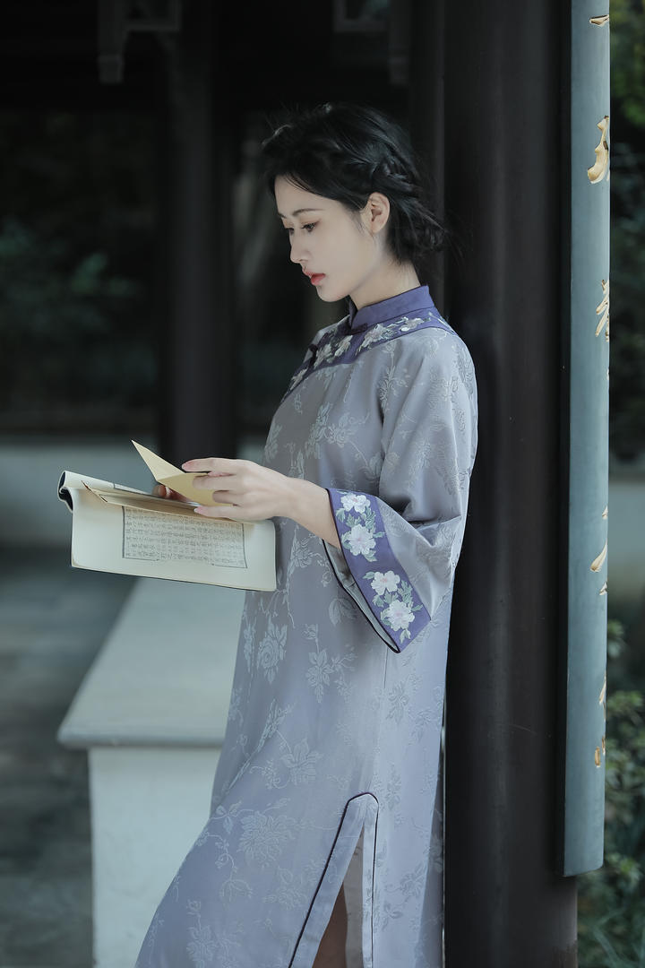 清纯旗袍美女壁纸图片