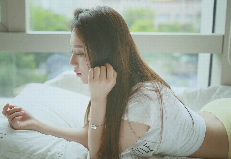 清纯MM居家迷人私房诱惑照