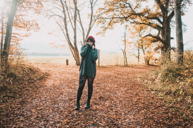 欧美非主流秋季美女图片