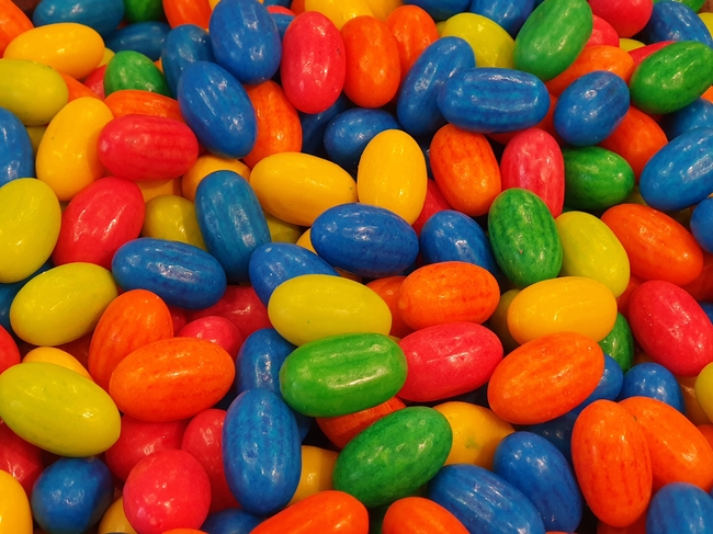 五彩缤纷糖豆图片