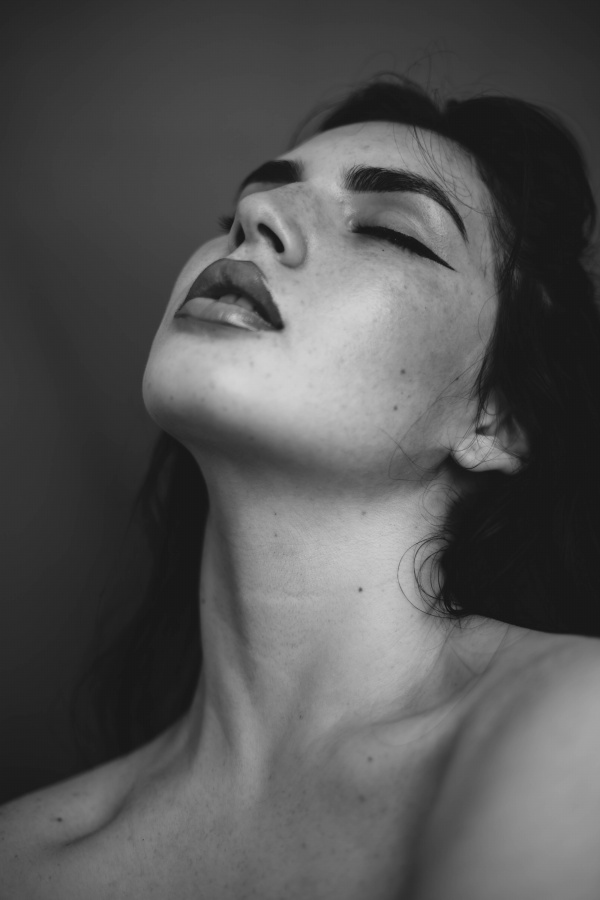 诱人黑白人体艺术图片