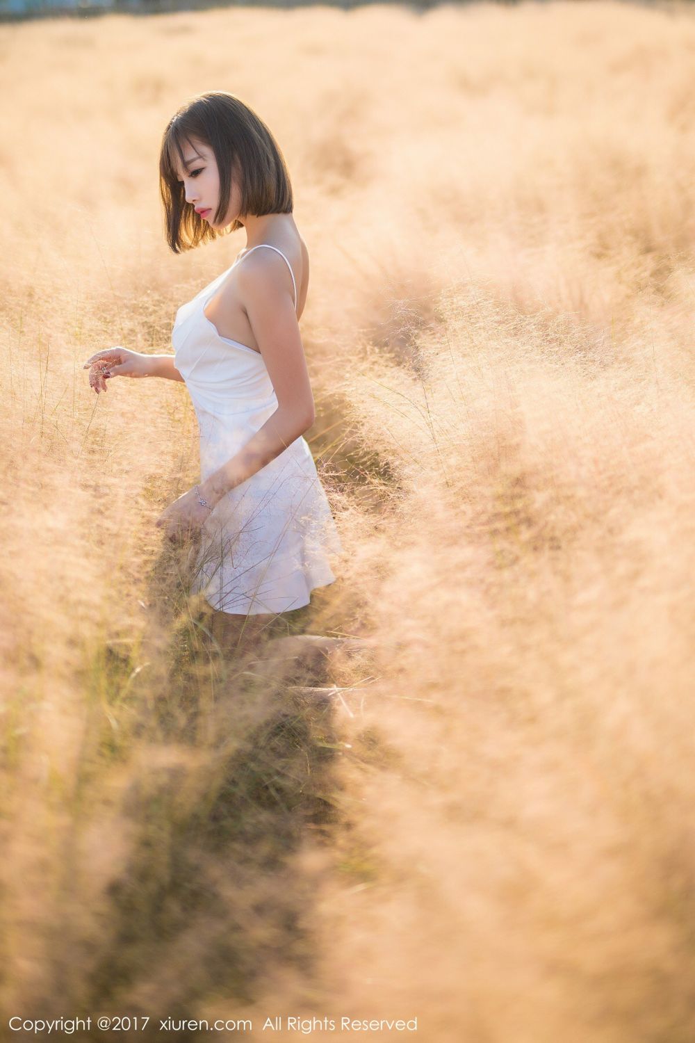 爱蜜社甜美女神杨晨晨(甜心CC)丽人如花户外写真