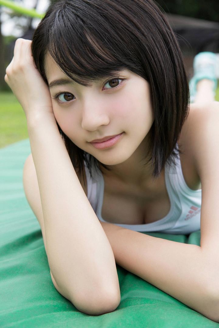 日本清纯短发女高中生高清头像图片下载