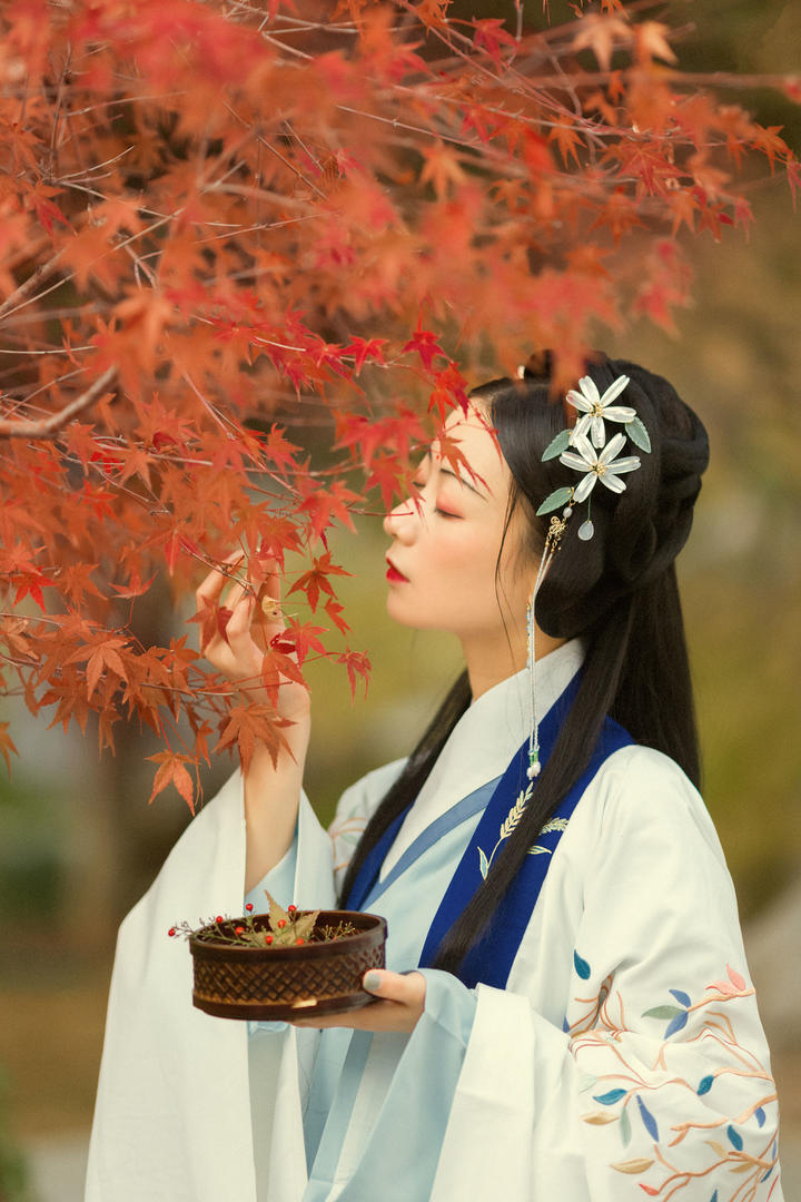 唯美古装美女意境头像图片下载