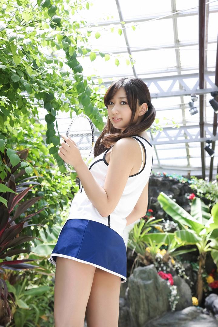 超高清日本清纯可爱的超短裙美女大貫彩香图片