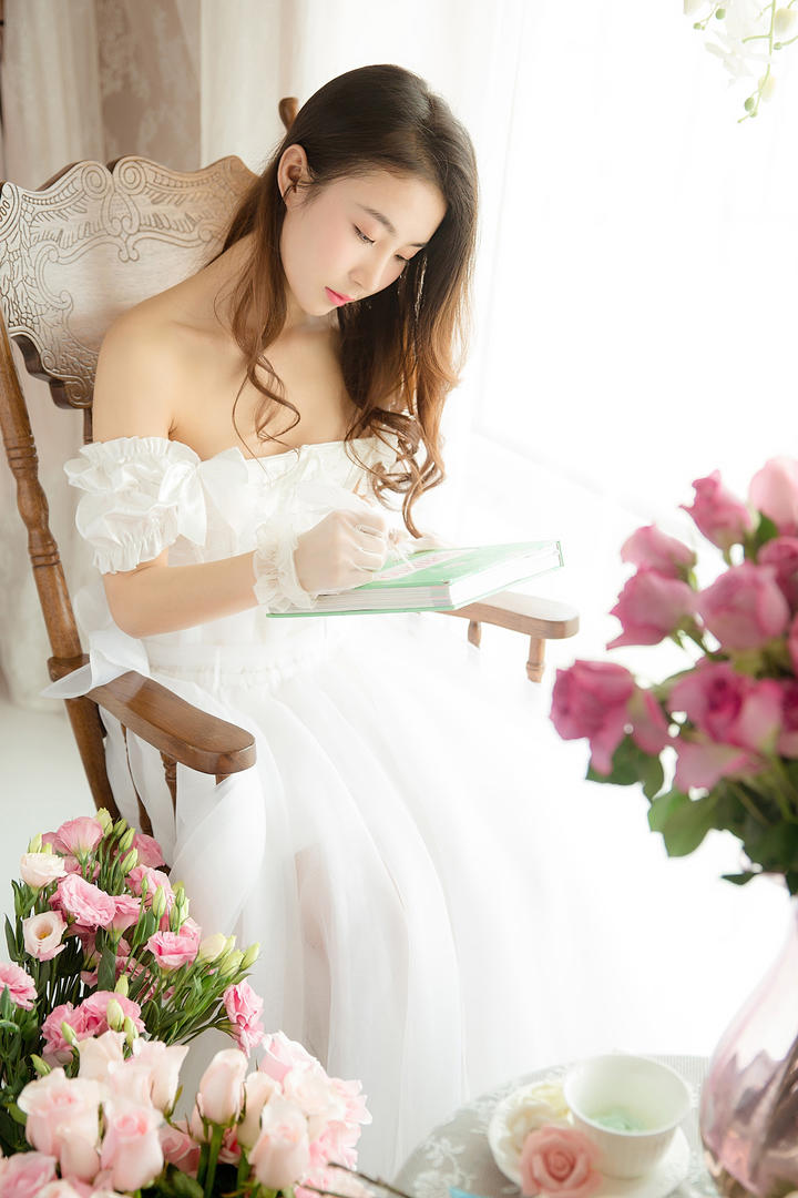 清新养眼的可爱女生个人艺术写真照片