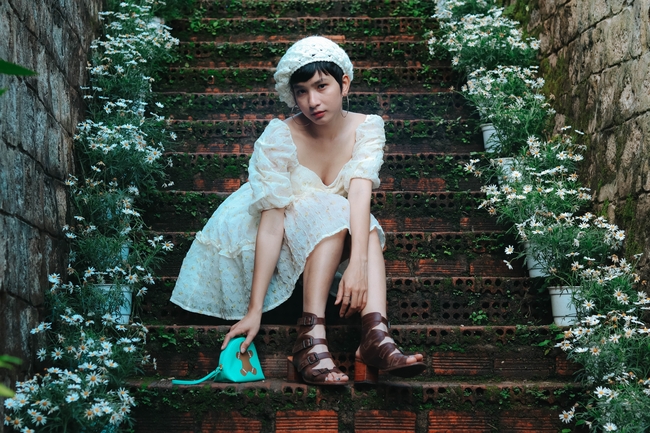 亚洲美女时尚个人艺术照写真图片