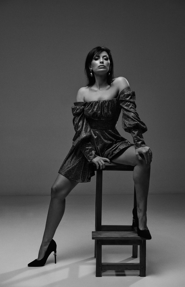 欧美时尚黑白高级感优优人体艺术图片