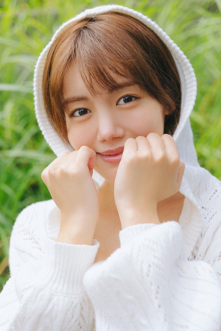 约拍清纯短发美女图片