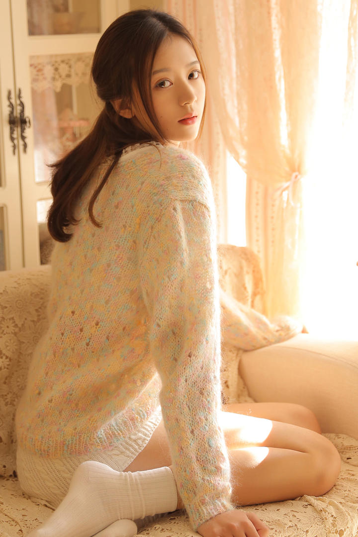 女生闺房里的清纯美女专区美女照片图片大全
