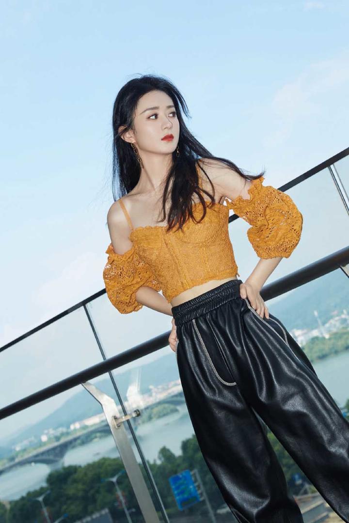 赵丽颖夏日甜酷写真图片