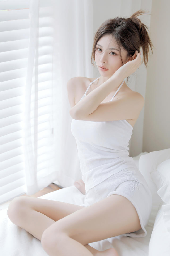 国产极品养眼清纯女生闺房私密写真图片大全