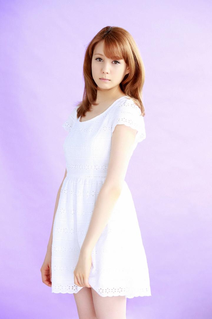 日本傻白甜清纯美女个人艺术写真图片