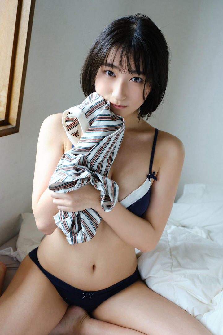 可爱清纯日本嫩模美女内衣性感写真图片