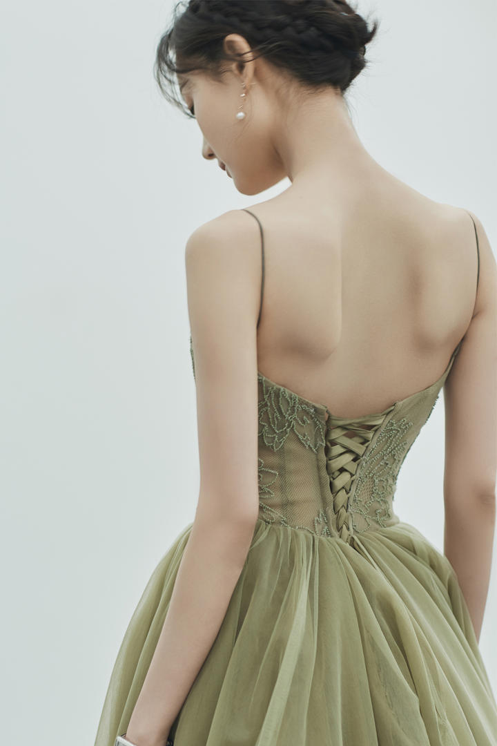 性感女星李一桐背影图片