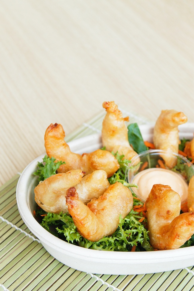 油炸虾美食图片