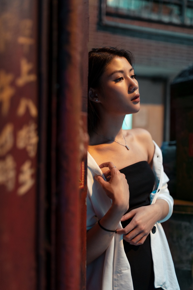 日本美女GOGO人体艺术写真