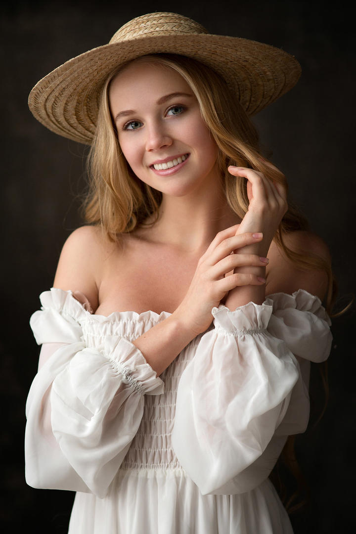 全球COCO绝色欧美女优艺术人体写真图库