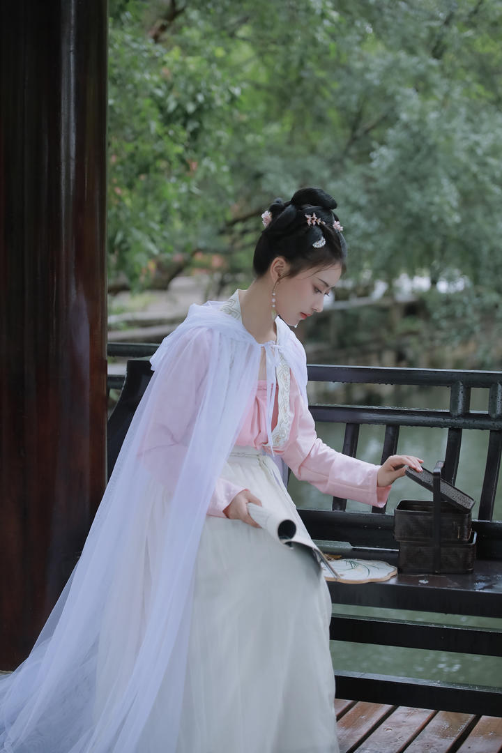 中国白衣古装汉服美女高清人像艺术摄影图片