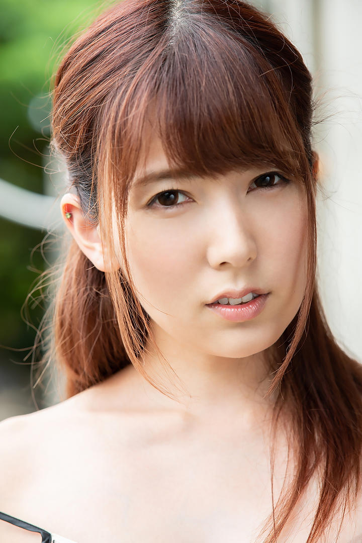 日本AⅤ女神波多野结衣艺术生活照