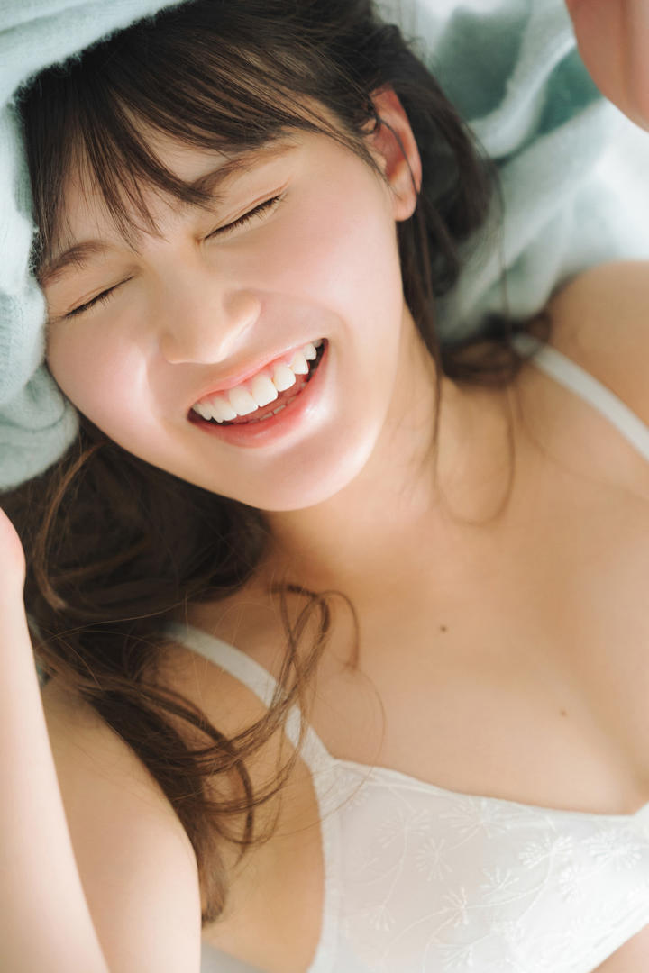 漂亮空姐脸部特写图片