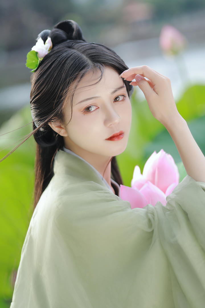 精品绝色古装美女大学生个人艺术照写真