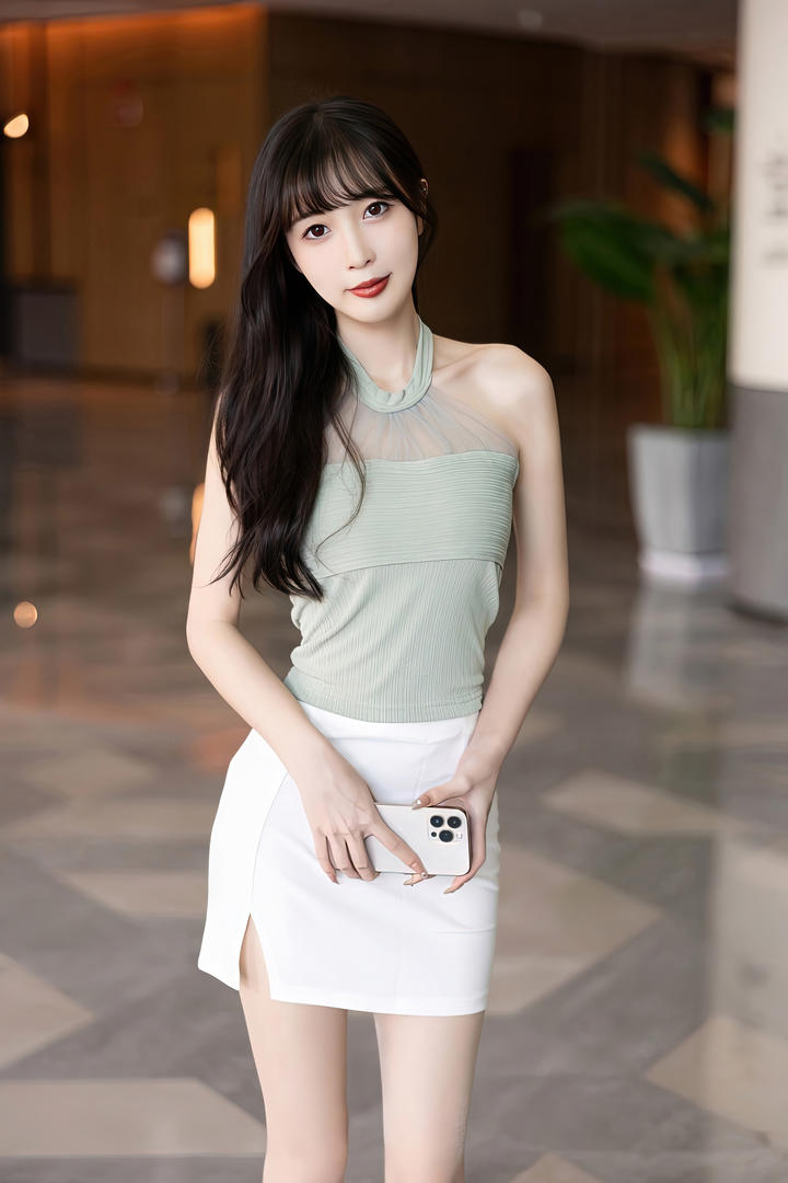 身材苗条的性感女神林星阑798艺术写真图片