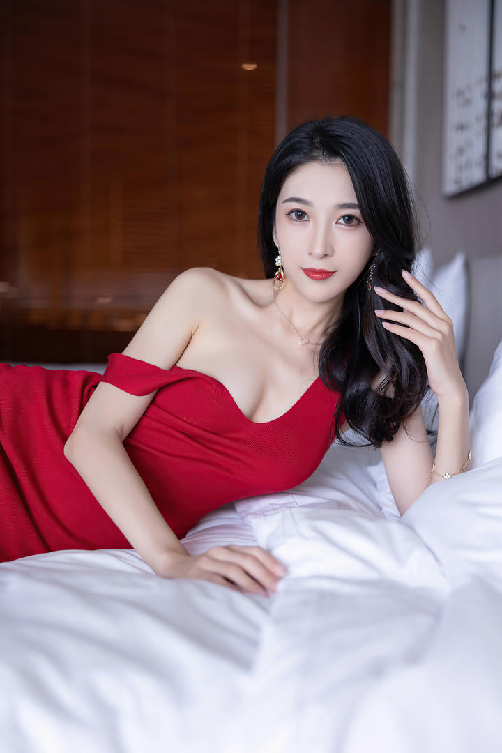 91精品国产综合久久小仙女林乐一性感大尺度私拍图片