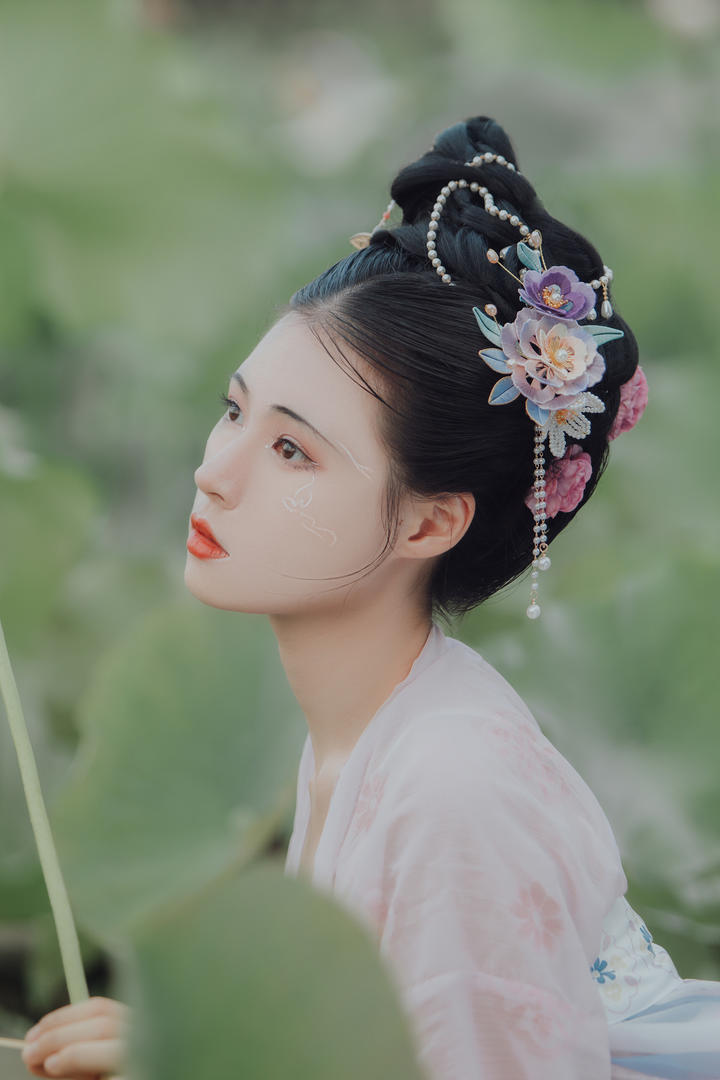 唯美小清新古装美女头像特写图片