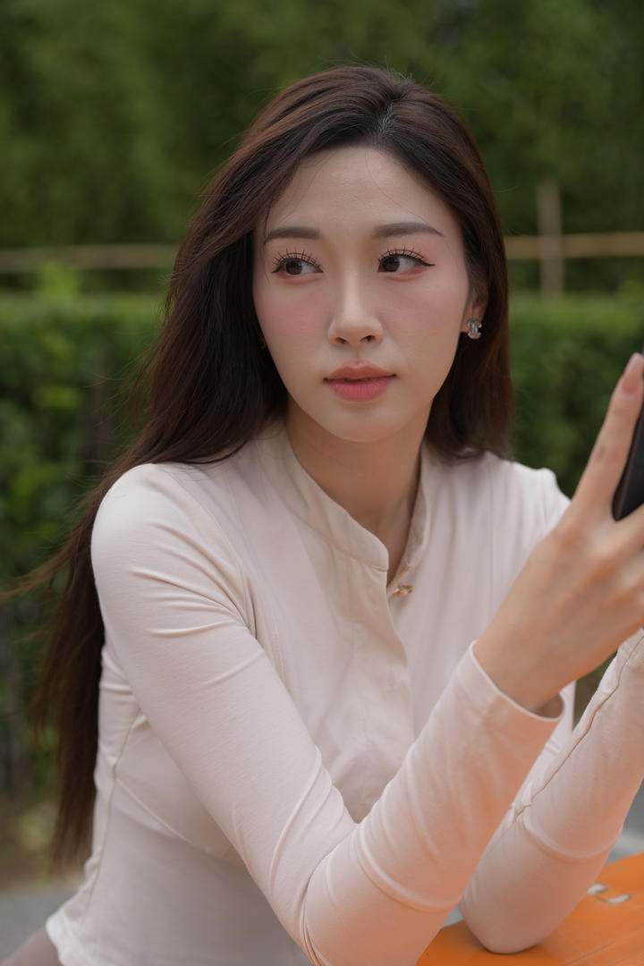 国产4K高清漂亮气质美女手机壁纸图片大全
