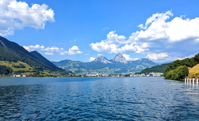 卢塞恩湖山水风景摄影图片