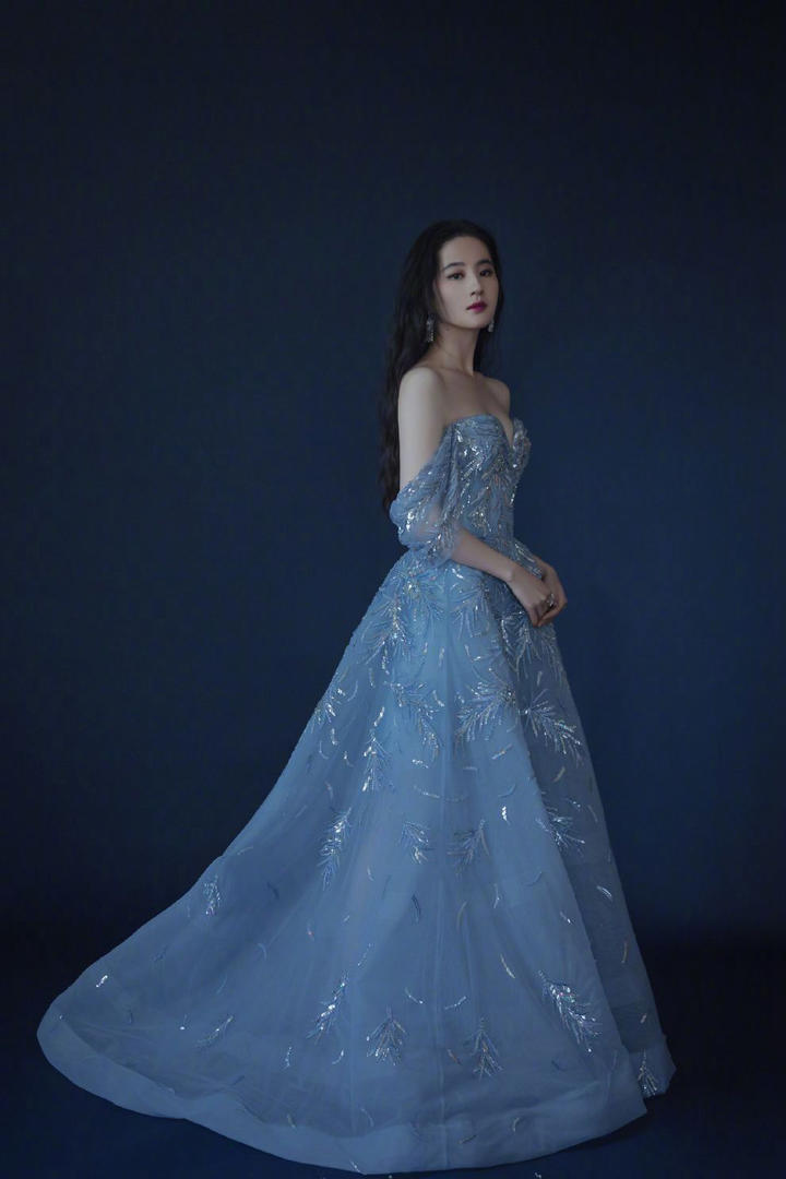 美女明星神仙姐姐刘亦菲图片