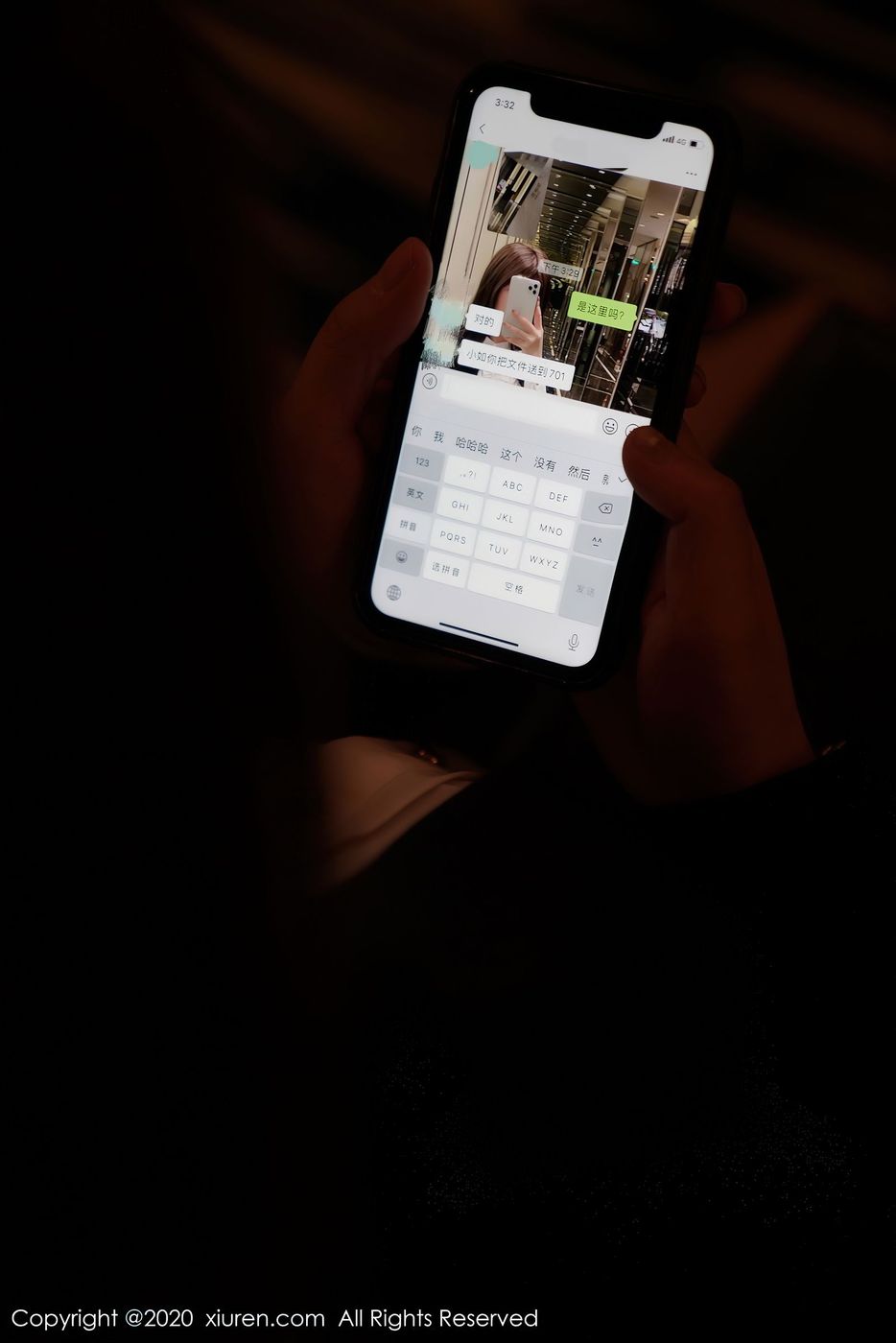 秀人网性感女神如歌fairy丝袜美腿职场OL女秘书装扮性感写真