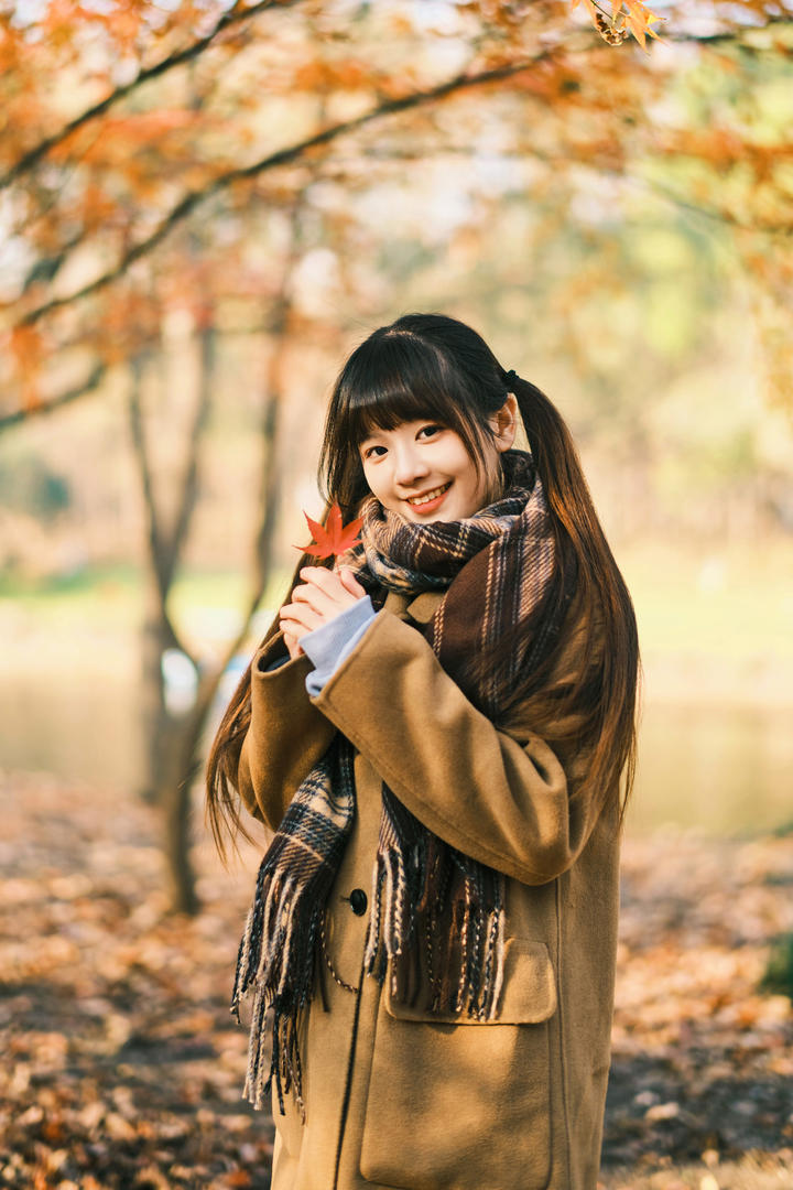 甜美可爱双马尾学生妹4K高清手机壁纸图片