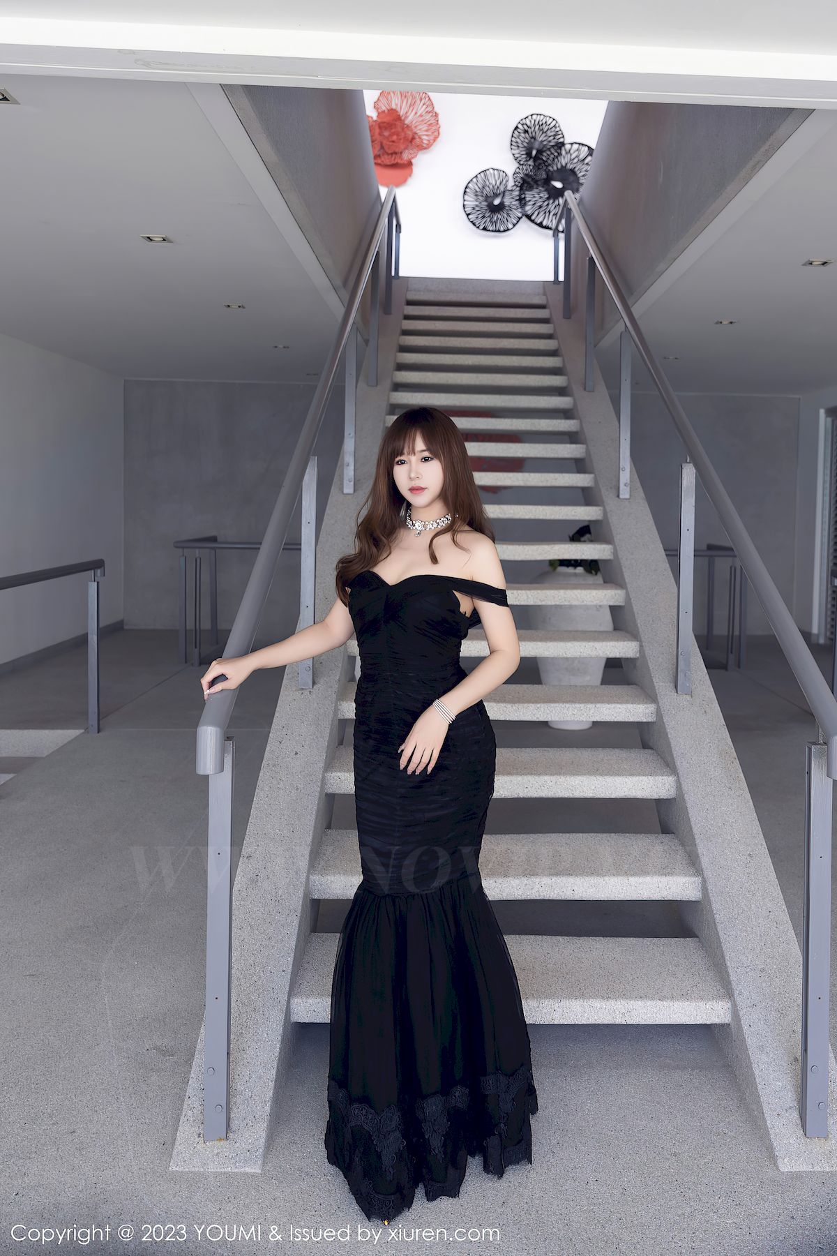 尤蜜荟美女模特icy猪黑色蕾丝服饰搭配魅惑黑丝泰国旅拍