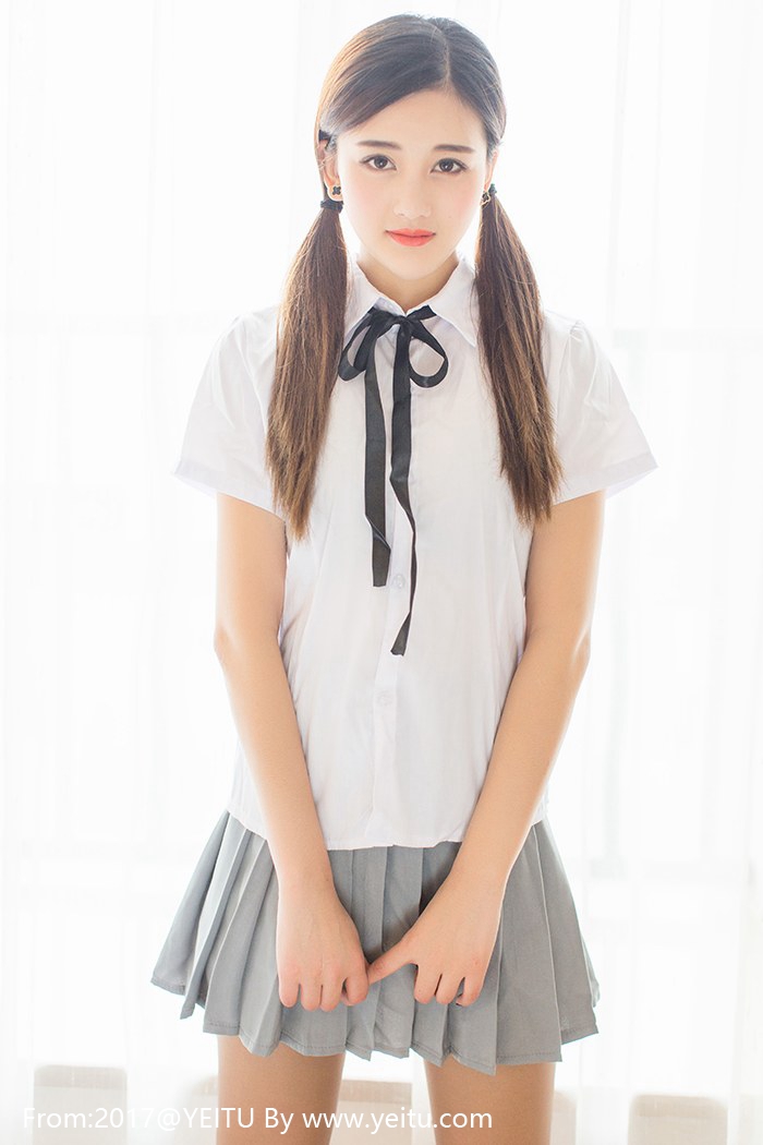 长发美女娜娜TINA办公室OL制服诱惑女神范十足