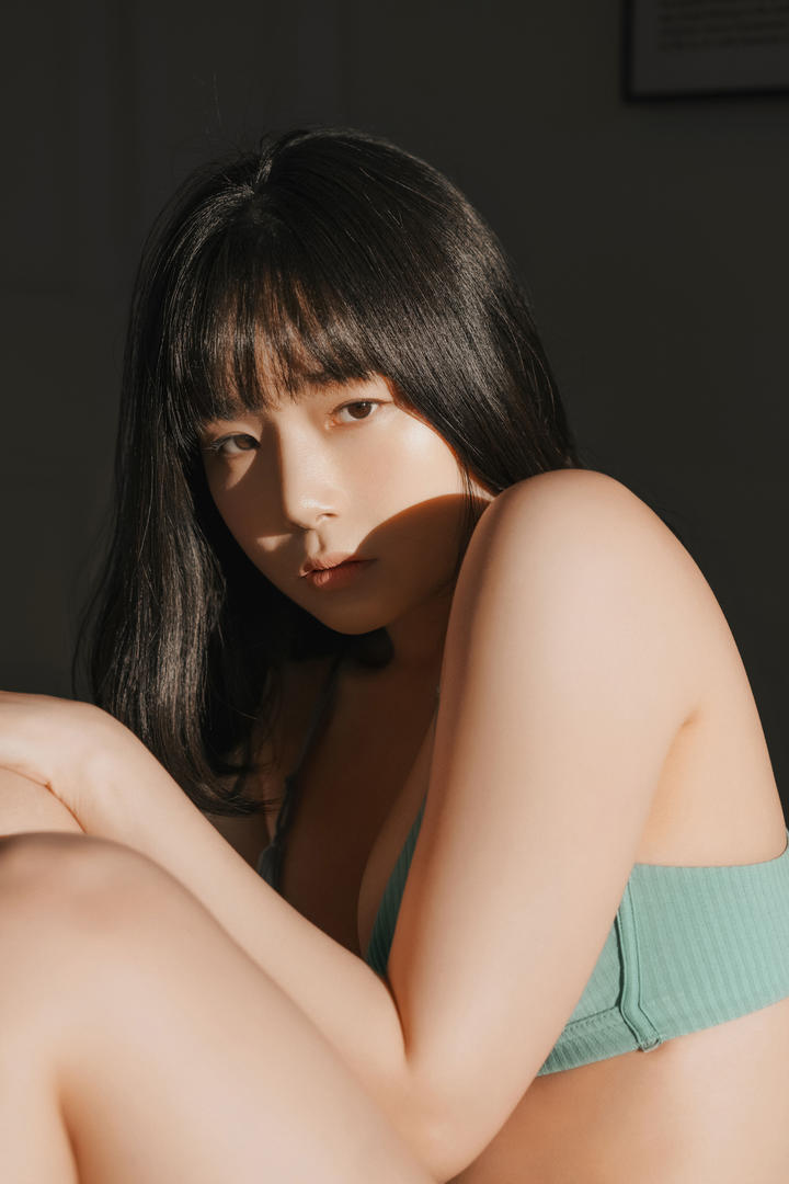 高清美女西西人体艺术图片