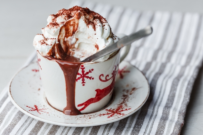 热巧克力冰激凌摄影图片