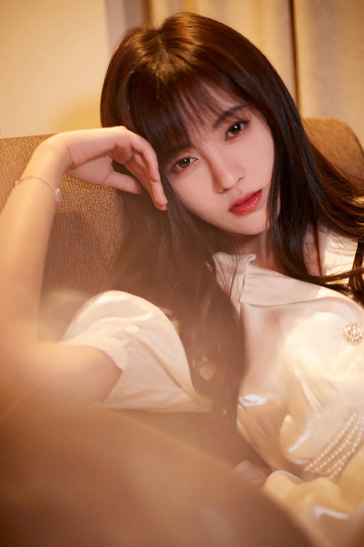 高清中国美女明星鞠婧祎写真图片
