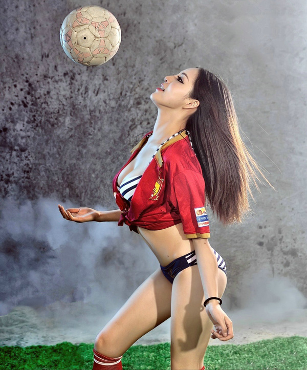 巨乳模特丰满诱惑