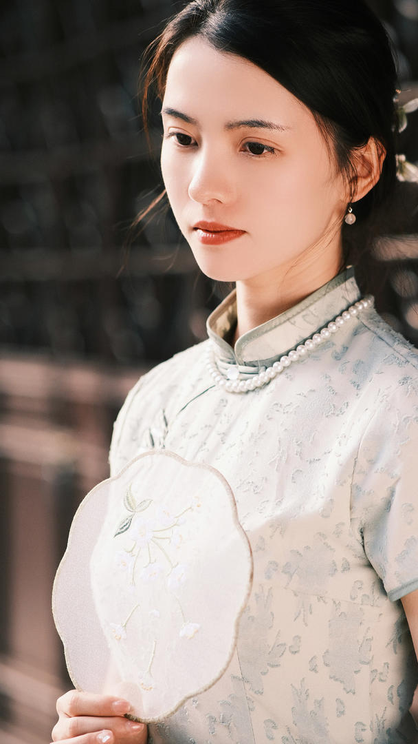 超好看的古典旗袍美女艺术照片大全