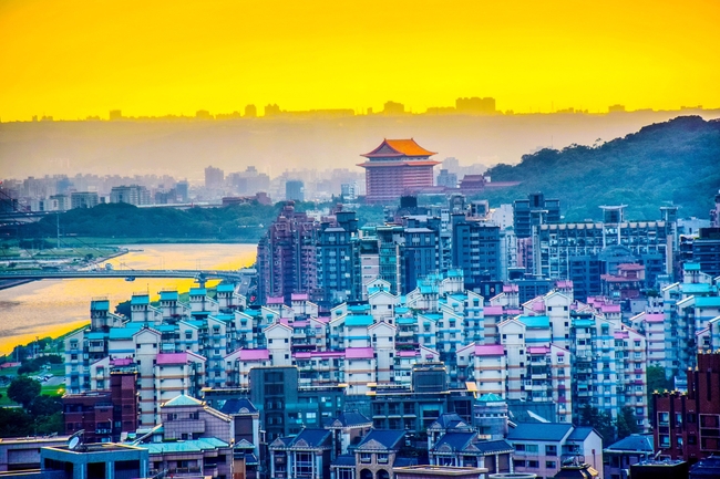 黄昏台北现代建筑景观图片