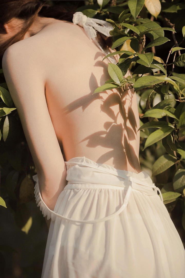 高清唯美清纯美女背影写真图片