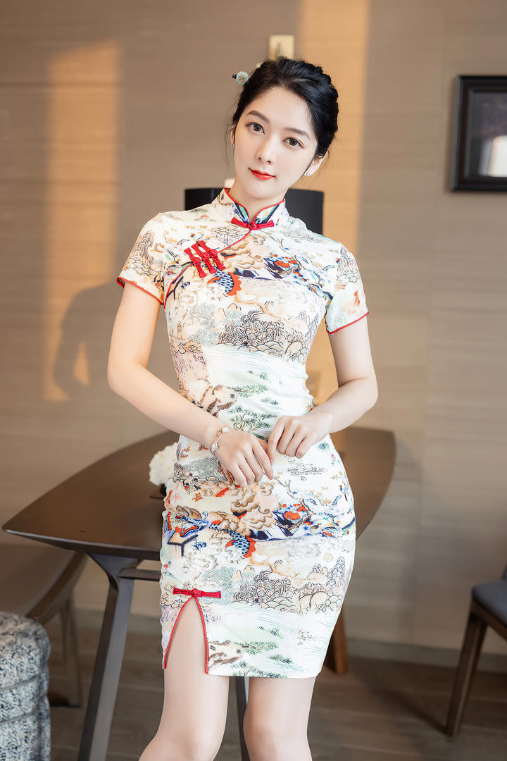 高清养眼旗袍美女图片