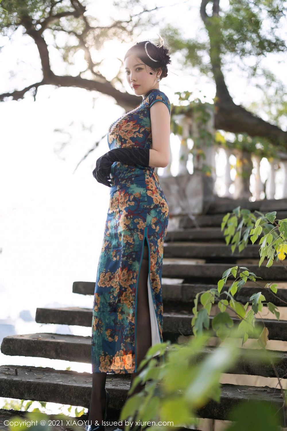 语画界性感女神杨晨晨sugar旗袍裹身国庆献礼广西心愿旅拍