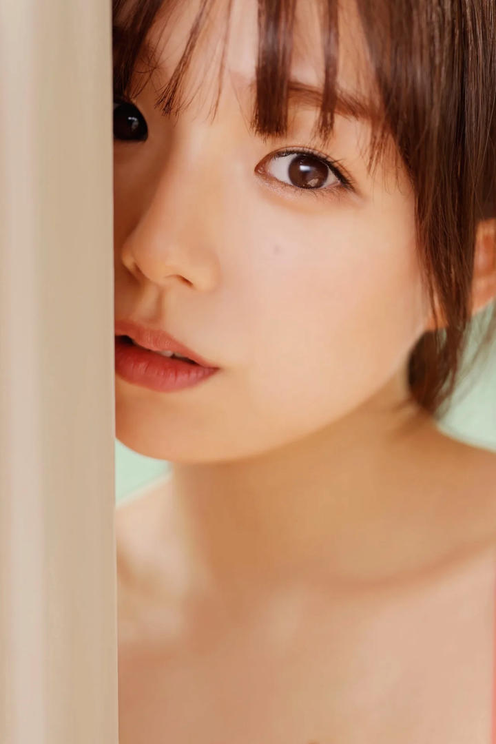 亚洲激情日韩AV童颜大胸美女近距离特写