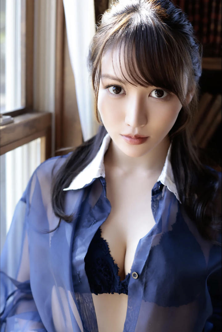 日本素人美女777色婷婷AV一区二区三99图片