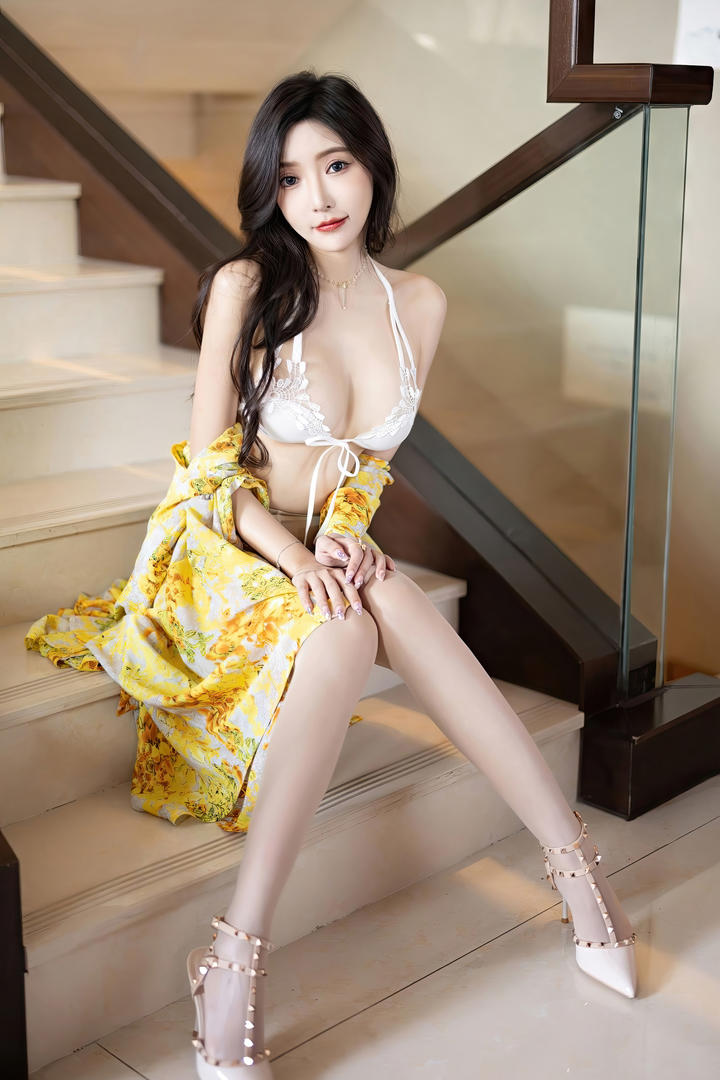 克拉女神国模美女王馨瑶内衣性感私拍套图