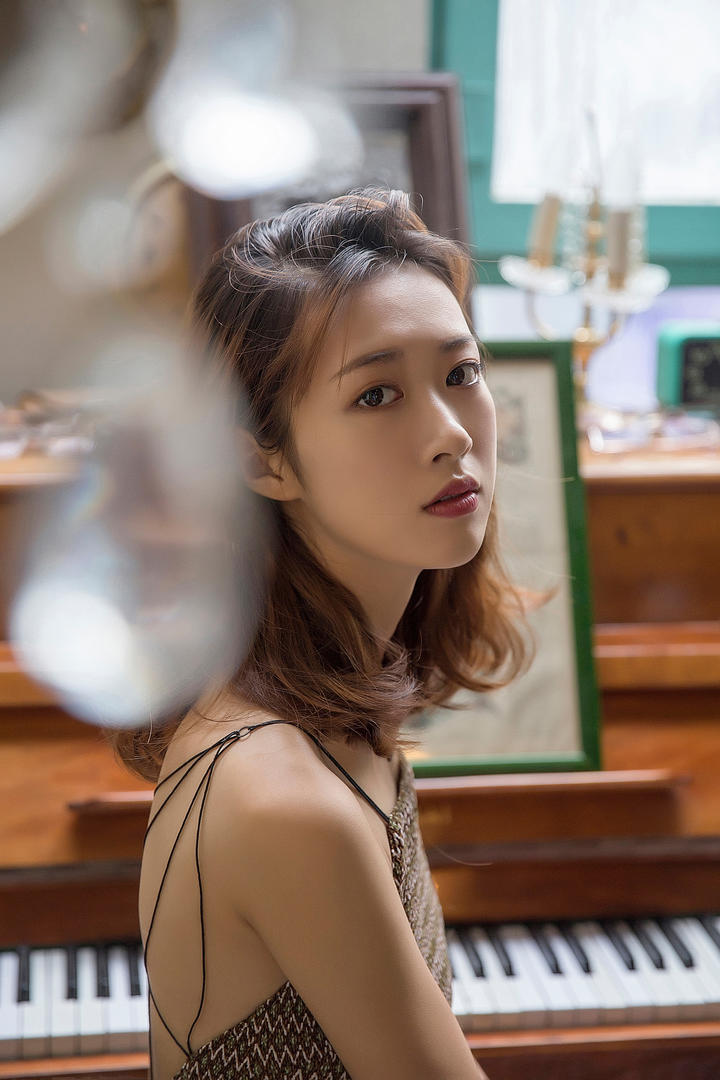 中国极品气质美女模特人像艺术摄影写真图片
